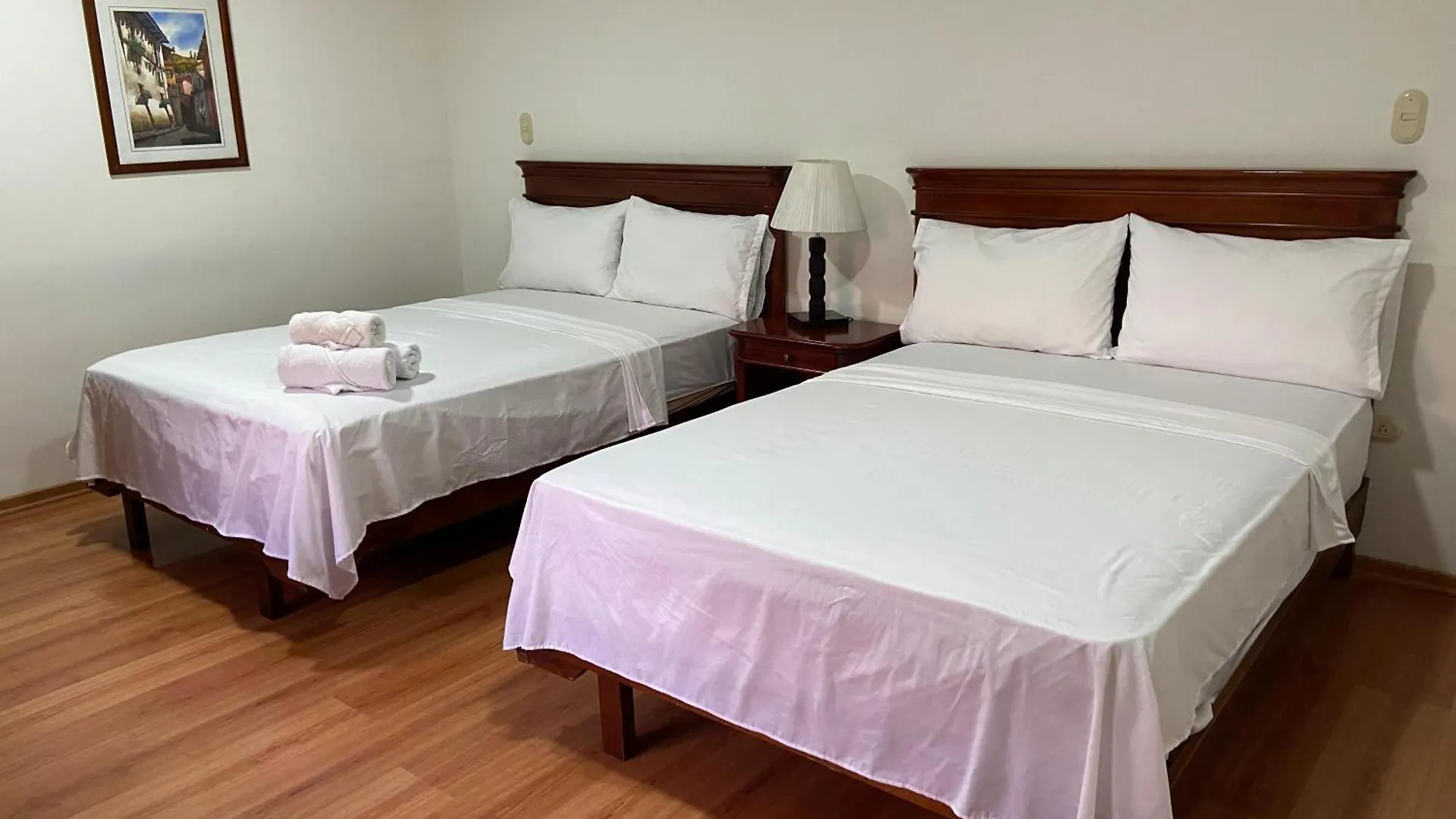 Hotel Coronel Cuenca 4*,  Ecuador