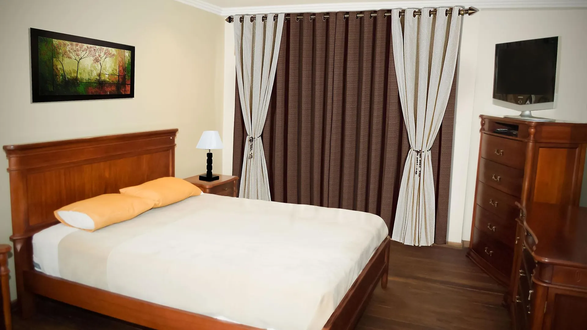 Hotel Coronel Cuenca