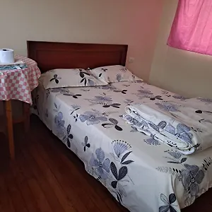 Séjour chez l'habitant Camry Backpackers佳美背包客旅馆, Cuenca